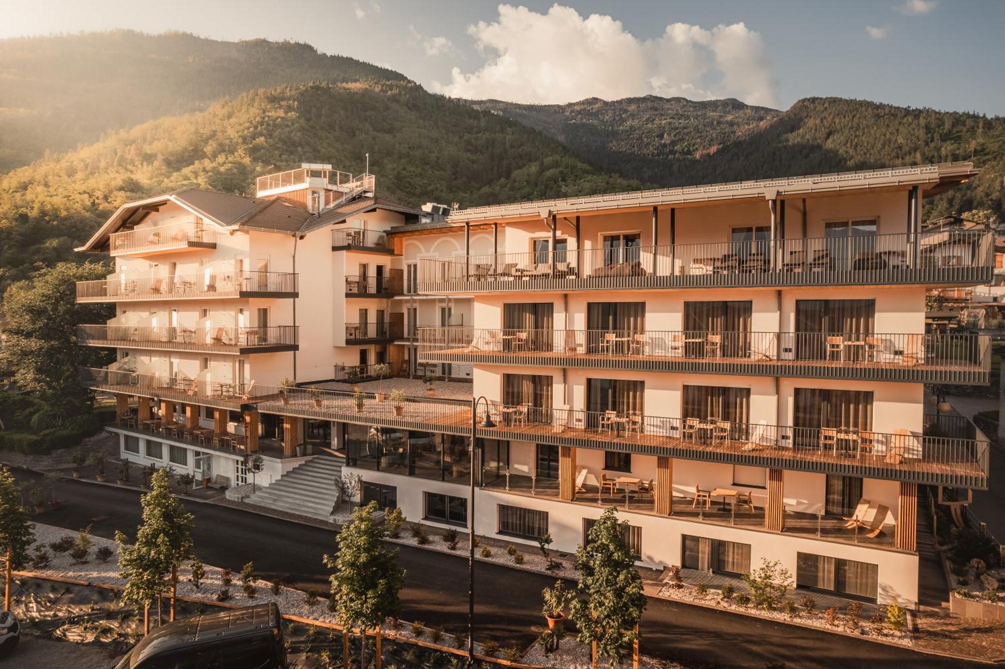 Cristallo Sport & Wellness Hotel Levico Terme Exteriér fotografie